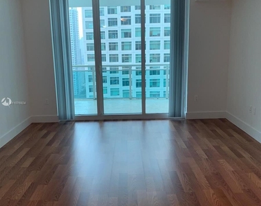 951 Brickell Ave Apt 2300 - Photo Thumbnail 0