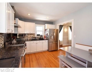 149 Richardale Ave - Photo Thumbnail 2