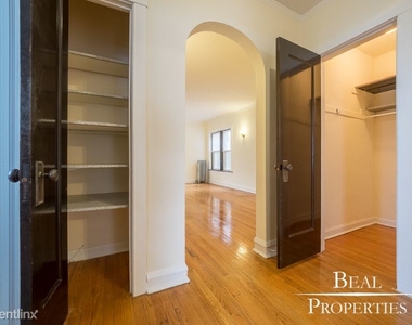 2108 W Ainslie St, Chicago Il - Photo Thumbnail 13