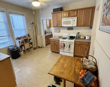 201 Rawson Rd Apt 1 - Photo Thumbnail 7