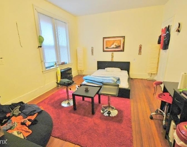 118 Hemenway St - Photo Thumbnail 2