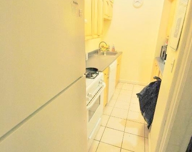 118 Hemenway St - Photo Thumbnail 3