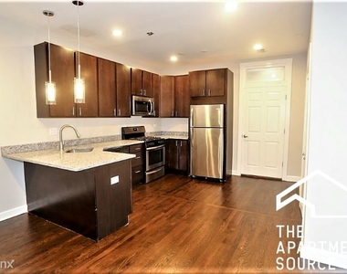 656 W Gordon Ter - Photo Thumbnail 3