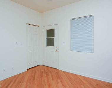 3038 N. Clybourn, Unit 1 - Photo Thumbnail 5