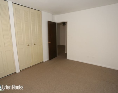 445 W Barry Ave 1 - Photo Thumbnail 11
