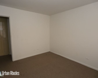 445 W Barry Ave 1 - Photo Thumbnail 14