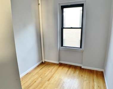 21-68 35th Street - Photo Thumbnail 4