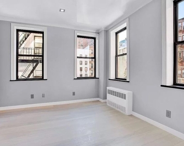 213 East 26th Street - Photo Thumbnail 5