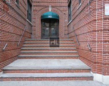 563 West 184 Street - Photo Thumbnail 6