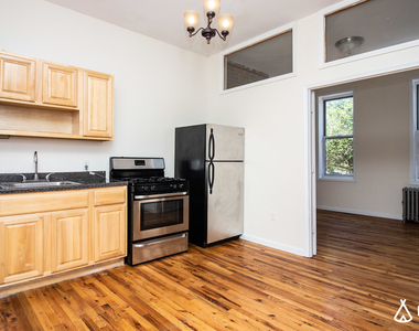 38 Nostrand Ave - Unit: 3 - Photo Thumbnail 5