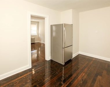 2729 Grand Ave Apt 1e - Photo Thumbnail 1