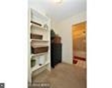 1021 Arlington Boulevard - Photo Thumbnail 11