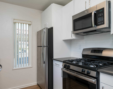 13138 Kellam Ct. - Photo Thumbnail 23