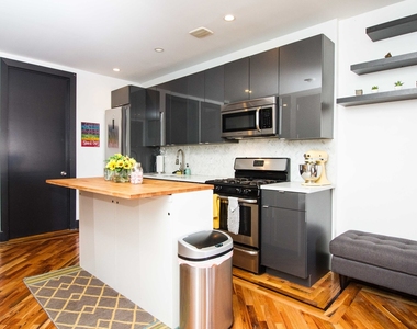 78 Somers St - Unit: 2 - Photo Thumbnail 4