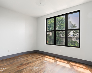 936 Madison Street 5B - Photo Thumbnail 8