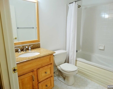 2269 Nash Court - Photo Thumbnail 12