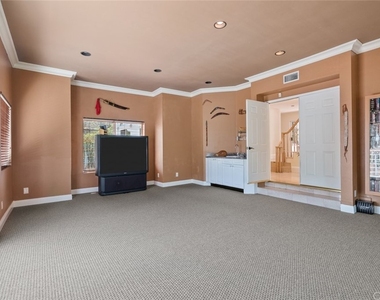 3625 Wrightwood Drive - Photo Thumbnail 17