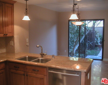 2625 Angelo Dr - Photo Thumbnail 7