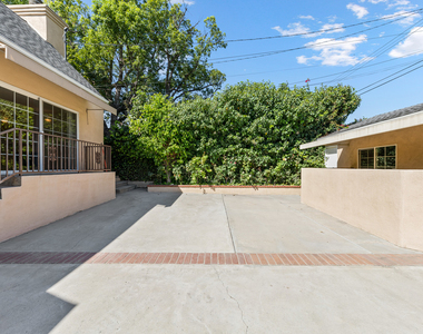 1026 E Verdugo Ave - Photo Thumbnail 41