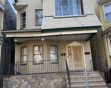 207 Wilkinson Ave - Photo Thumbnail 0