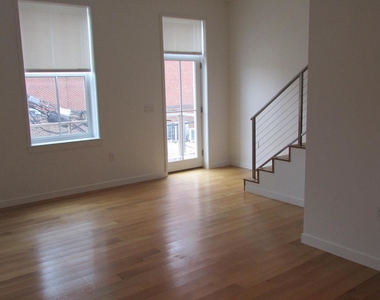 3104 M St Nw #1 - Photo Thumbnail 7