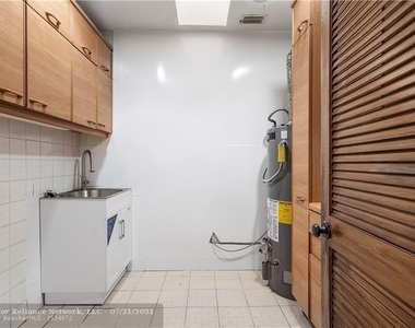 415 Coral Way - Photo Thumbnail 37