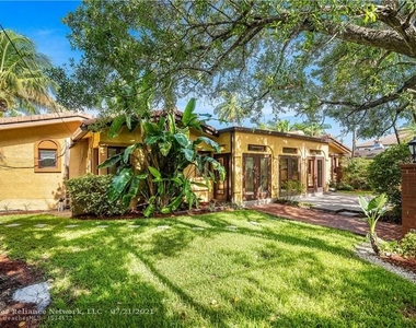 415 Coral Way - Photo Thumbnail 13