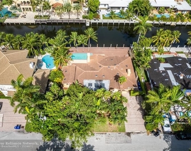 415 Coral Way - Photo Thumbnail 92