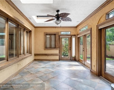 415 Coral Way - Photo Thumbnail 70