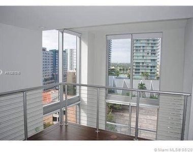 1050 Brickell Ave - Photo Thumbnail 9