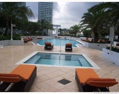 1050 Brickell Ave - Photo Thumbnail 14