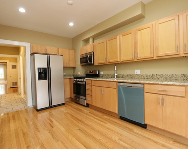 4459 West Wrightwood Avenue - Photo Thumbnail 9