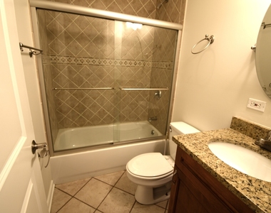 2710 North Artesian Avenue - Photo Thumbnail 21