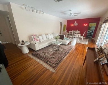 5965 Sw 64th Pl - Photo Thumbnail 1