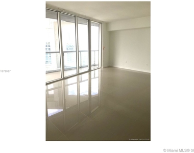 475 Brickell Av - Photo Thumbnail 9