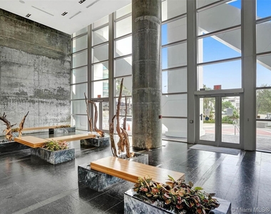 888 Biscayne Blvd - Photo Thumbnail 43