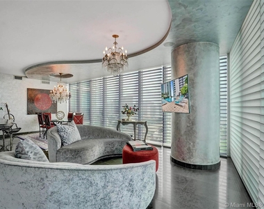 888 Biscayne Blvd - Photo Thumbnail 46