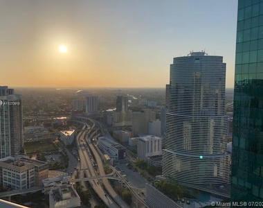 200 Biscayne Boulevard Way - Photo Thumbnail 5