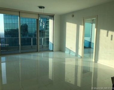 200 Biscayne Boulevard Way - Photo Thumbnail 7