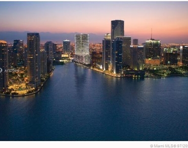 200 Biscayne Boulevard Way - Photo Thumbnail 0