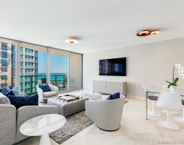 1455 Ocean Dr - Photo Thumbnail 0