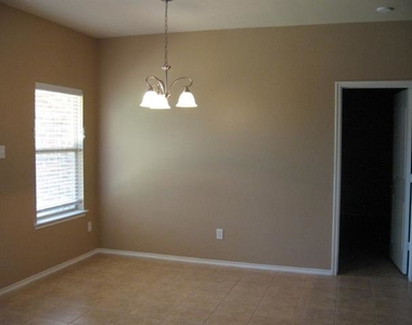 1113 Haskell Drive - Photo Thumbnail 13