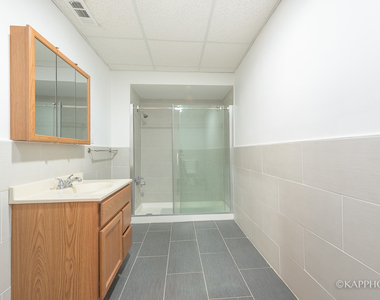 1127 West Argyle Street - Photo Thumbnail 33