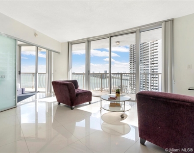 1750 N Bayshore Dr - Photo Thumbnail 2