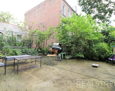 411 Rogers Avenue - Photo Thumbnail 0