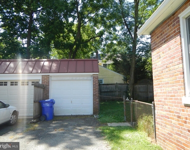 4612 Maple Avenue - Photo Thumbnail 16