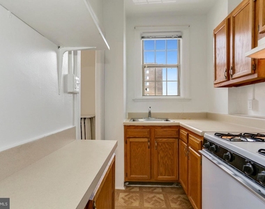 1441 Harvard St Nw #33 - Photo Thumbnail 10