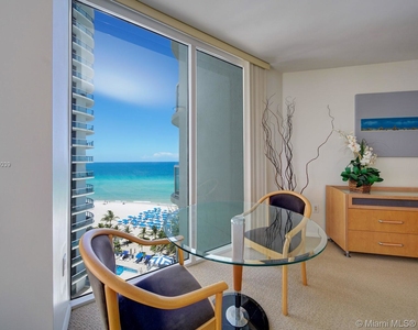 18671 Collins Ave - Photo Thumbnail 21