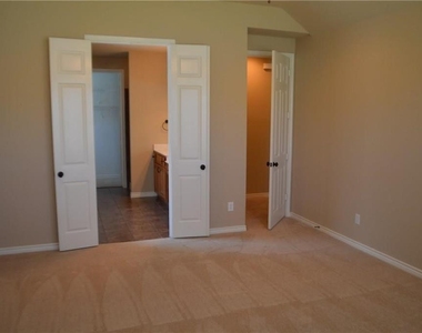 1498 Pelican Drive - Photo Thumbnail 9