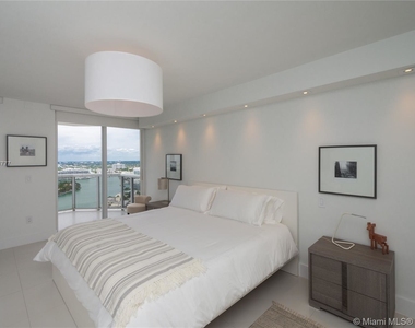 6301 Collins Ave - Photo Thumbnail 9